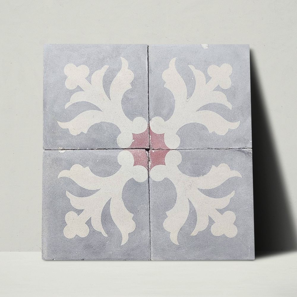 Ciervo Blanco Tile