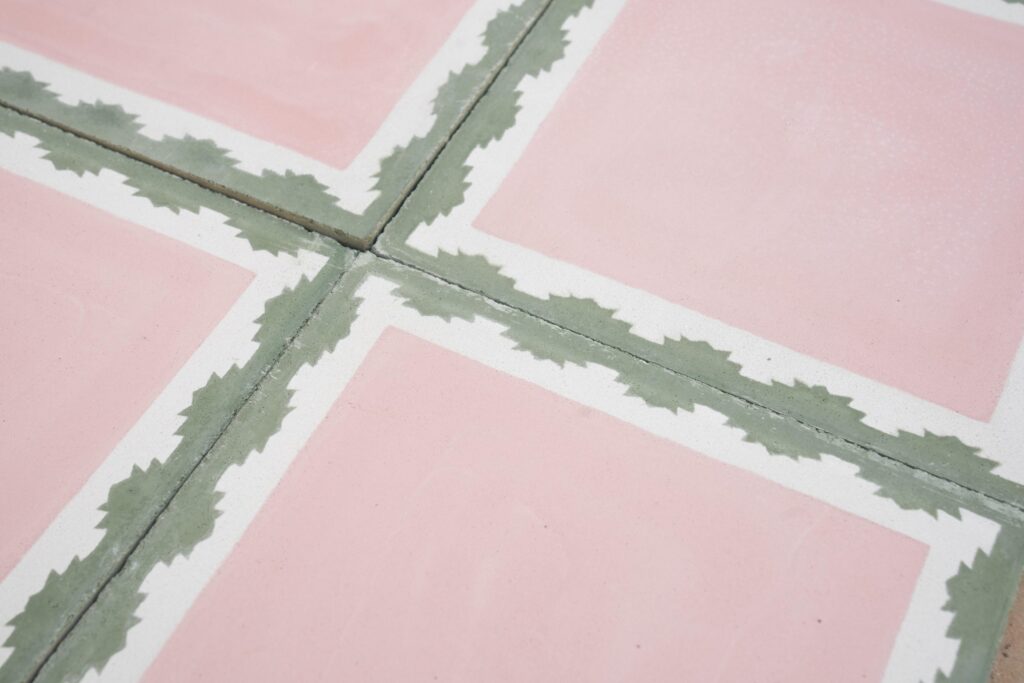 Gambas Bosque Tile - Image 3
