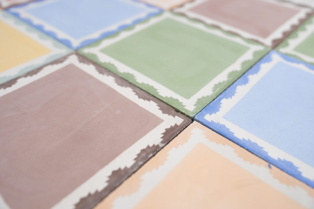 Gambas Playa Tile - Image 5