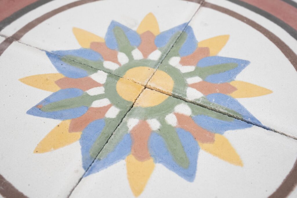 Sion Tile - Image 3