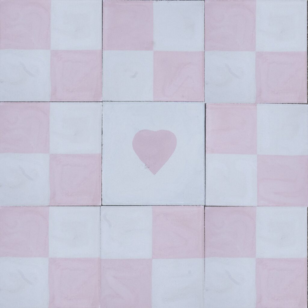 Love Stone & Pink - Image 2