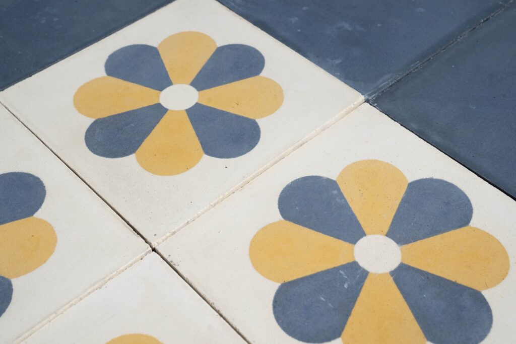 Daisy Marino Tile - Image 8